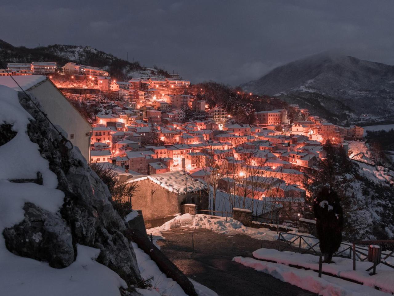 Azienda Agrituristica La Casetta Del Pollino 모르마노 외부 사진