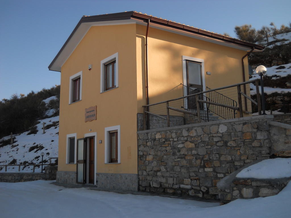 Azienda Agrituristica La Casetta Del Pollino 모르마노 외부 사진